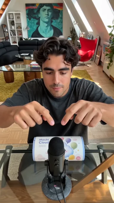 Unboxing ASMR Video ad