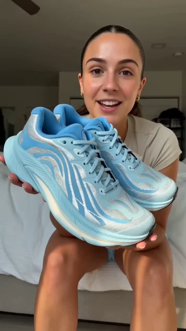 Virtual Try-On Sneakers Video ad